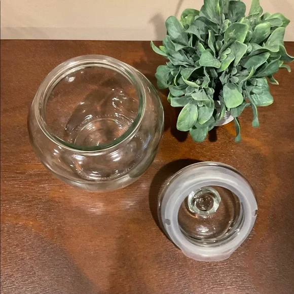 Small Clear Glass Apothecary Jar 🍬 - Picture 4 of 6